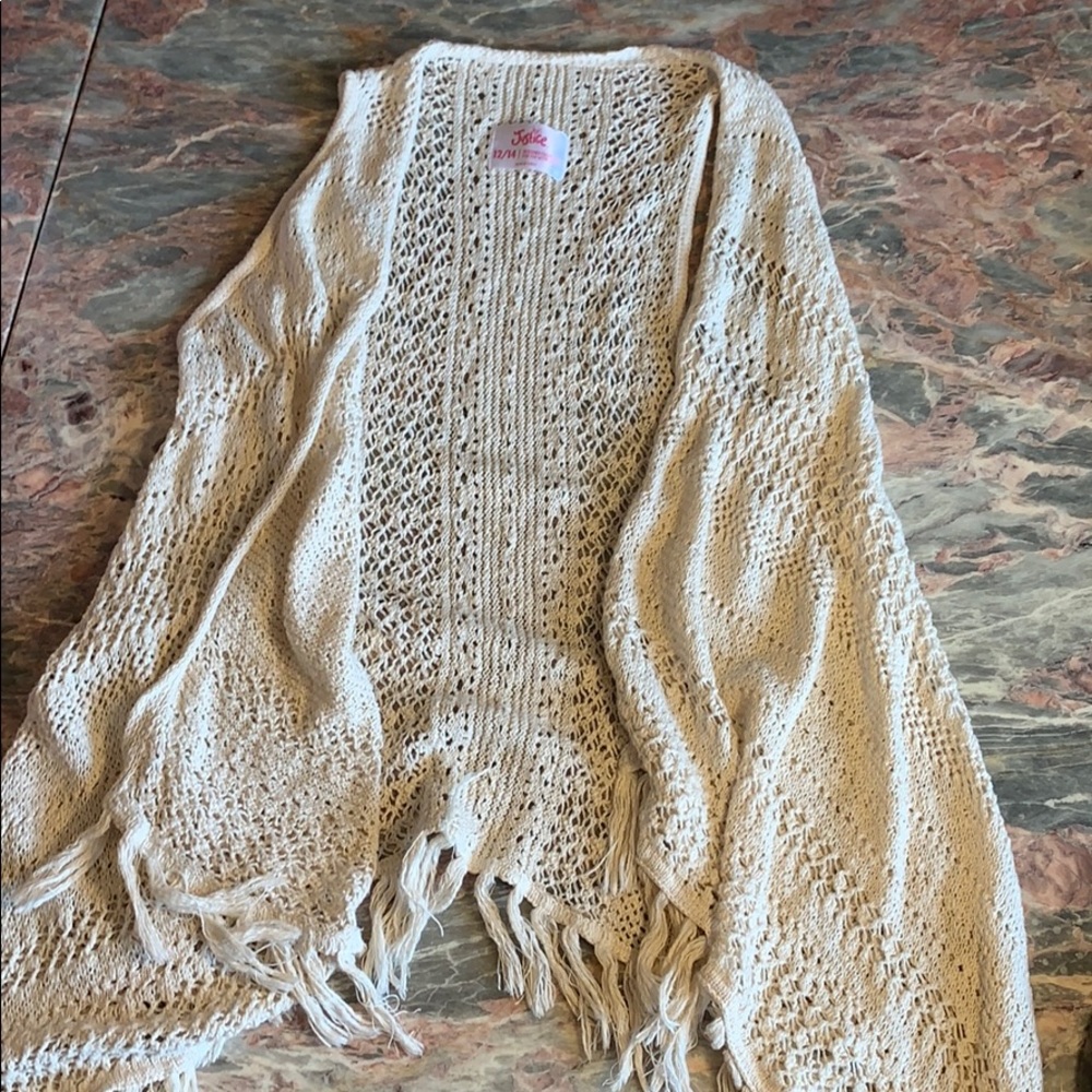 String knit cardigan